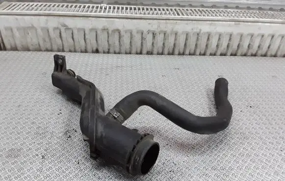 Citroen C4 I Picasso Oil fill pipe 9654733980