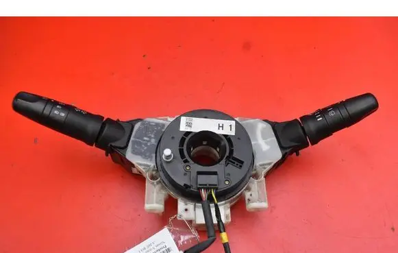 Nissan X-Trail T30 Other switches/knobs/shifts 25560-8H905