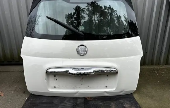 Fiat 500 Tailgate/trunk/boot lid