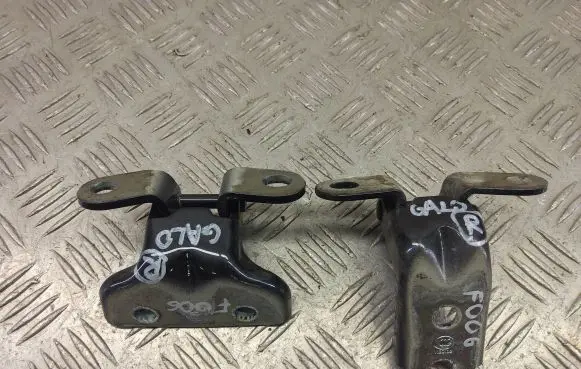 KIA Stonic Rear door hinge set 