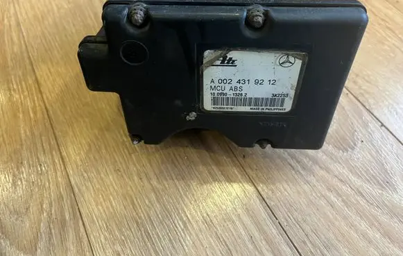 Mercedes-Benz C W202 ABS Pump A0024319212 10020400134