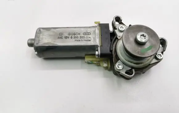 Mercedes-Benz ML W164 Seat adjustment motor 0390203004 820419004