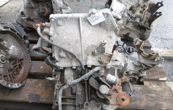 Nissan Primera Manual 4 speed gearbox 