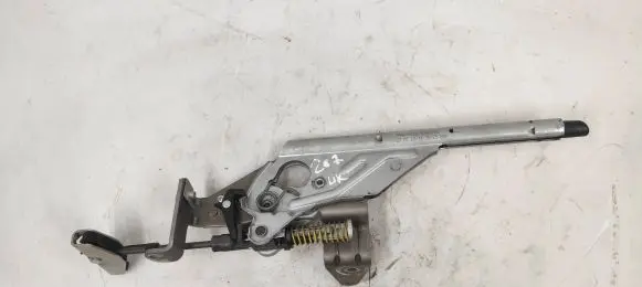 BMW 1 E82 E88 Handbrake/parking brake lever assembly 6782750