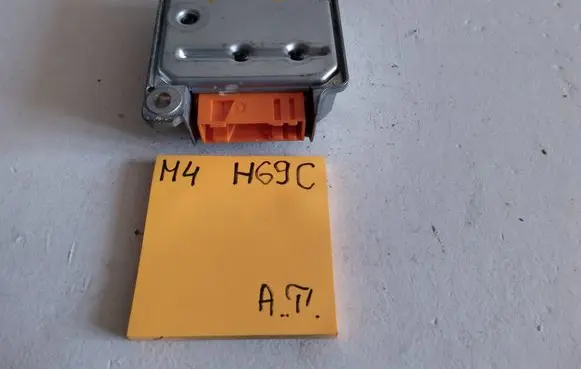 Peugeot 206 Airbag control unit/module 9643082380