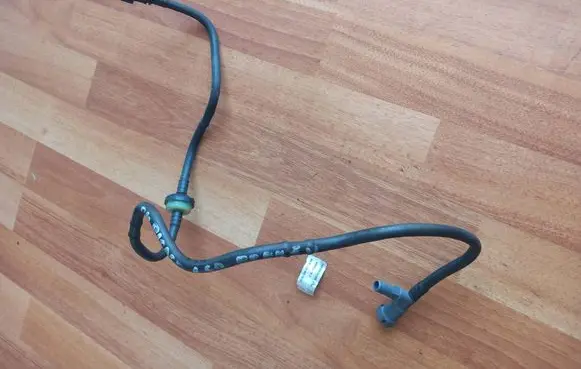 Citroen C4 II Picasso Brake booster pipe/hose 9806350980 175694