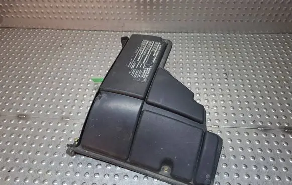 Mercedes-Benz ML W163 Fuse box cover S26371842 1635400382