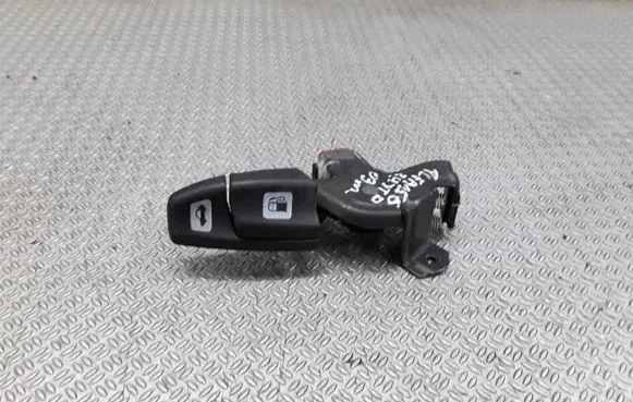 Alfa Romeo 156 Tailgate opening switch 