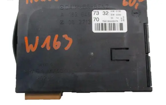 Mercedes-Benz ML W163 Comfort/convenience module A1635457332