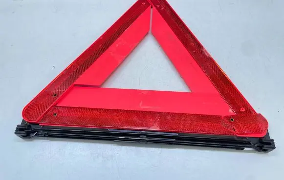 Volkswagen PASSAT B6 Emergency warning sign 