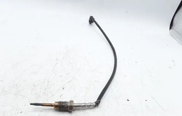 BMW 5 F10 F11 Exhaust gas temperature sensor 7805606 2656001902