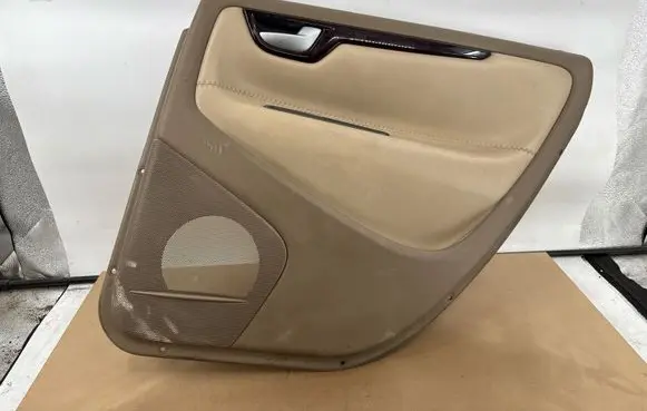 Volvo XC70 Rear door card panel trim 16042002