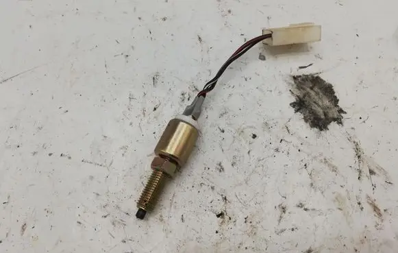 Clutch pedal sensor