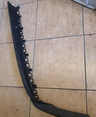 Volkswagen Golf III Front bumper lip 1H6805904
