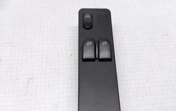 Saab 900 Electric window control switch 4519120 4519146 4615860