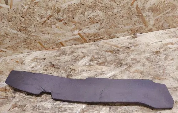 Mercedes-Benz S W220 Fender foam support/seal 