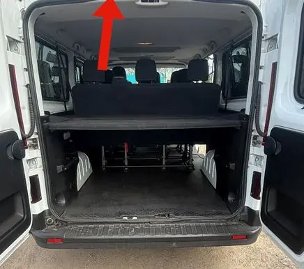 Opel Vivaro Loading door rubber seal (on body) 