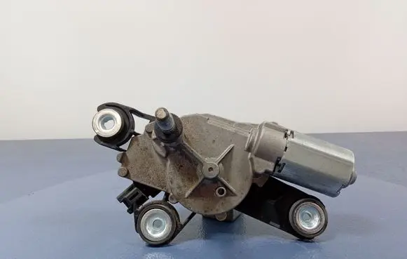 Mazda 3 I Rear window wiper motor BP4K-67450