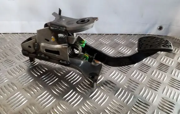 Clutch pedal