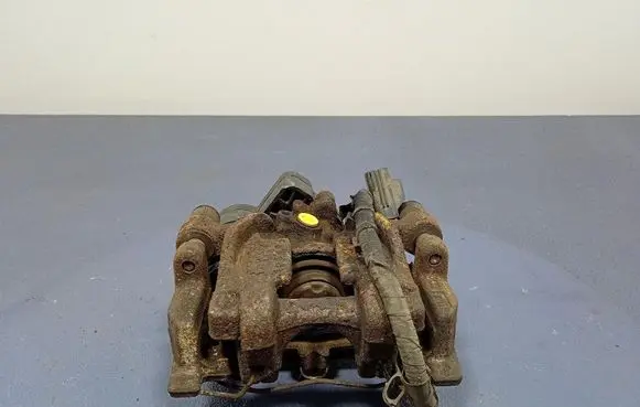 Ford Mondeo MK I Rear brake caliper JG9C2D250A