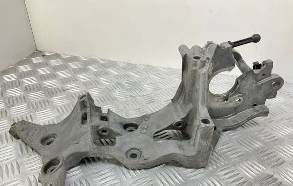 Audi A6 S6 C7 4G Fuel pump bracket 04L903143B