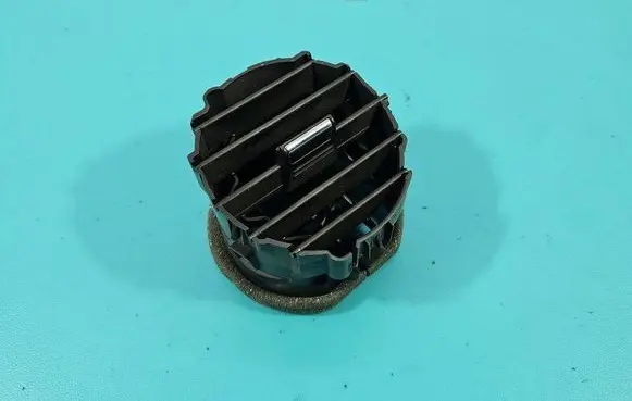 Ford Mustang V Dashboard air vent grill cover trim AR33-19C696-A IMPRK1463410