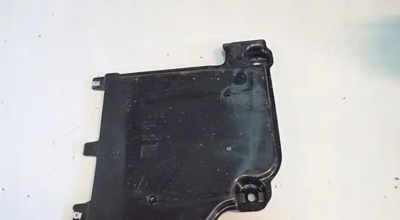Volkswagen Polo VI Center/middle under tray cover 2Q0825101A