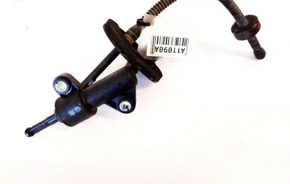 Opel Corsa D Clutch master cylinder 55190993