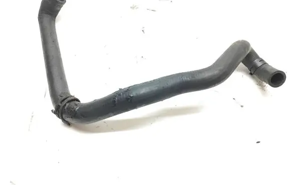 Mercedes-Benz C W204 Engine coolant pipe/hose