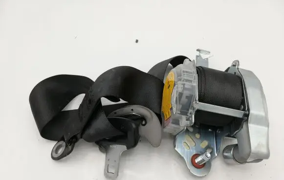 Hyundai ix 55 Front seatbelt 888803J400