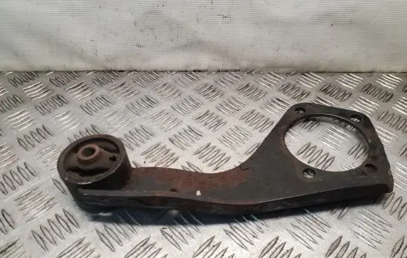 Hyundai Terracan Front differential bracket 
