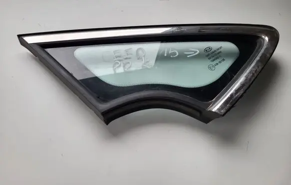 KIA Ceed Front triangle window/glass 
