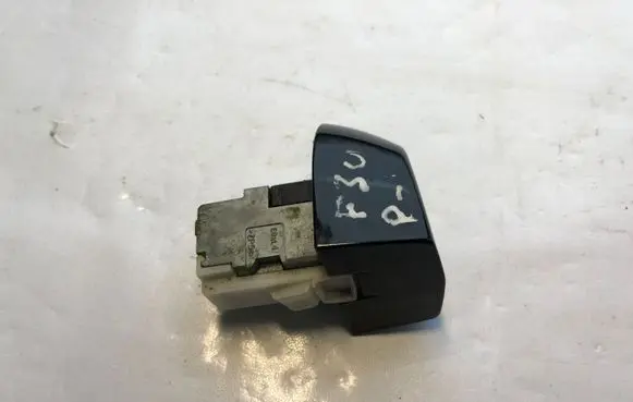 BMW 3 F30 F35 F31 Front door lock (next to the handle) E9XL4 ZP5