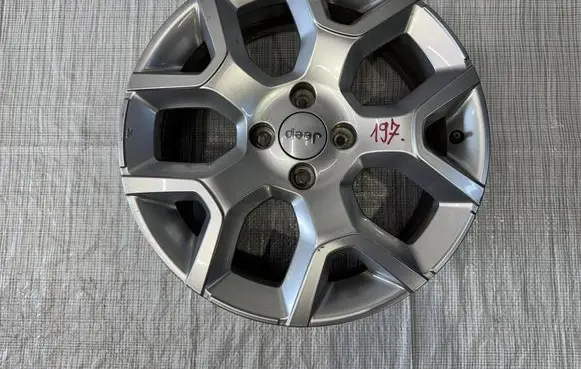 Jeep Avenger R19 alloy rim 52197382