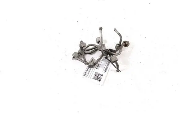 Mercedes-Benz A W176 Fuel injector supply line/pipe 