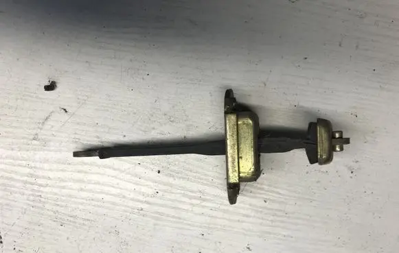 Mitsubishi Carisma Front door check strap stopper