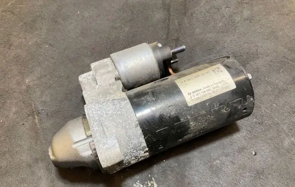 Mercedes-Benz CLS C218 X218 Starter motor A6519062800 20130612 0001139065