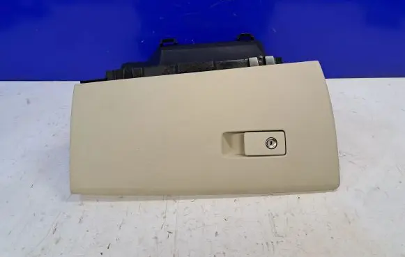 Volvo S80 Glove box 39810156