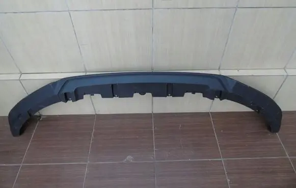 Volvo V60 Front bumper lip 