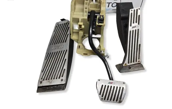 BMW 5 E60 E61 Pedal assembly 35106759944 14416710 35426766930
