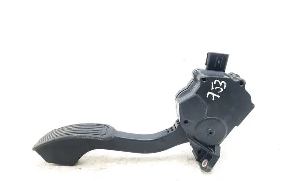 Toyota Prius (XW30) Accelerator throttle pedal 7811012010 1988007310
