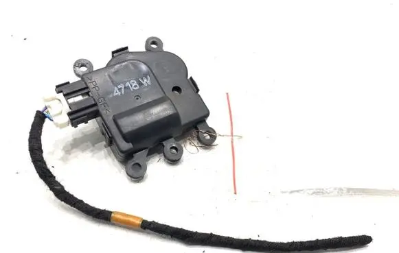 Mazda 3 II Air flap motor/actuator 