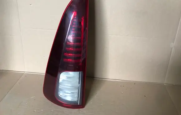 Renault Espace - Grand espace IV Rear/tail lights 8200394722