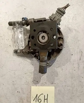 Opel Corsa C Fuel injection high pressure pump 0445010157