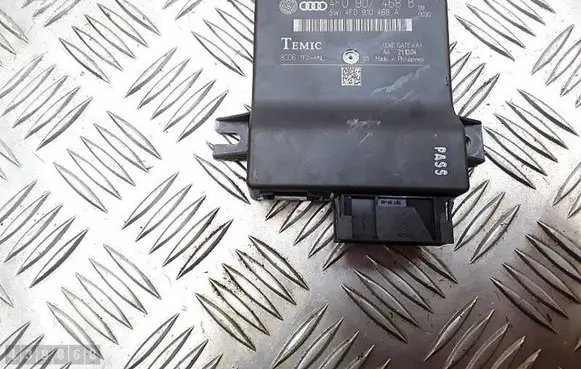 Audi A6 S6 C6 4F Gateway control module 4F0907468B