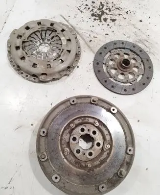 BMW 1 E81 E87 Clutch set kit 21217526267 21217515086