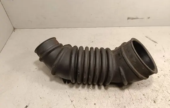 Mitsubishi L200 Air intake hose/pipe 1505A376