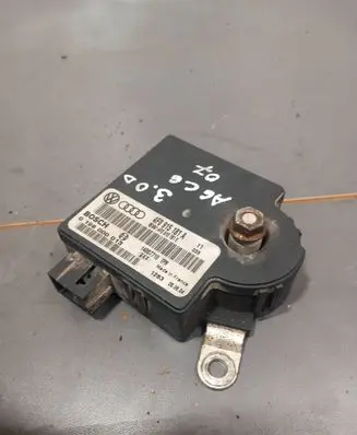 Audi A6 S6 C6 4F Power management control unit 4F0915181A 4F0910181E 199000013