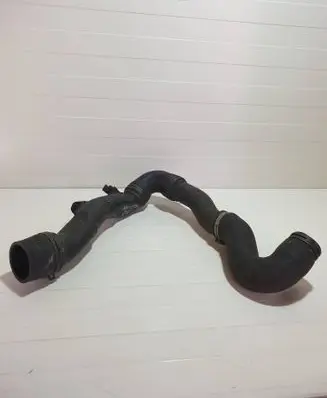Intercooler hose/pipe