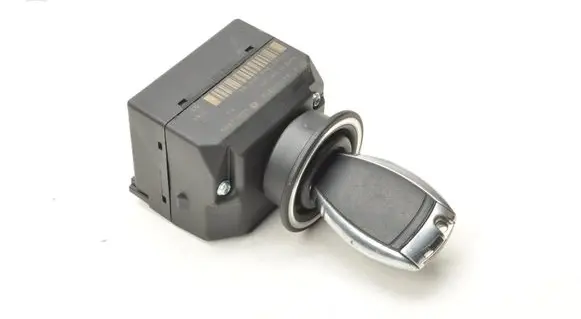 Mercedes-Benz ML W164 Ignition lock A1645450908